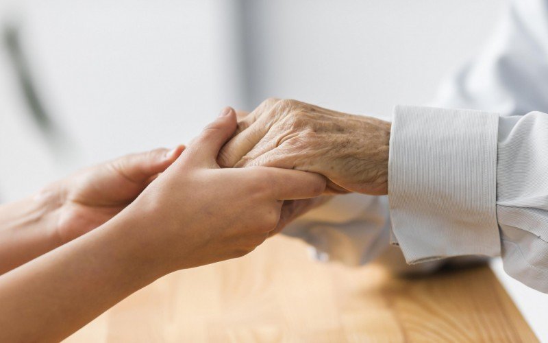 Risco de desenvolver Parkinson dobrou em pessoas com ansiedade, diz estudo | abc+