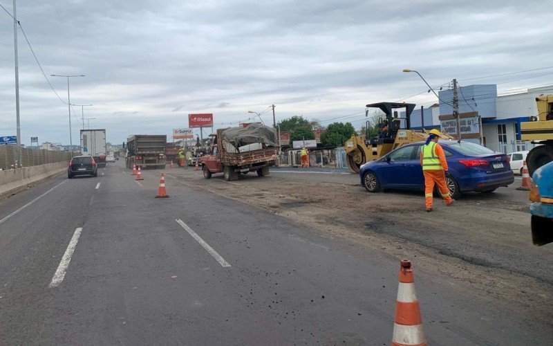 Trânsito na BR-116 em São Leopoldo  | abc+