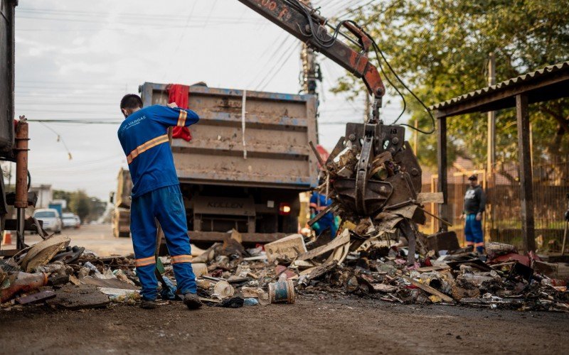 A medida tem por objetivo fazer um pente-fino em todas as contratações da gestão municipal