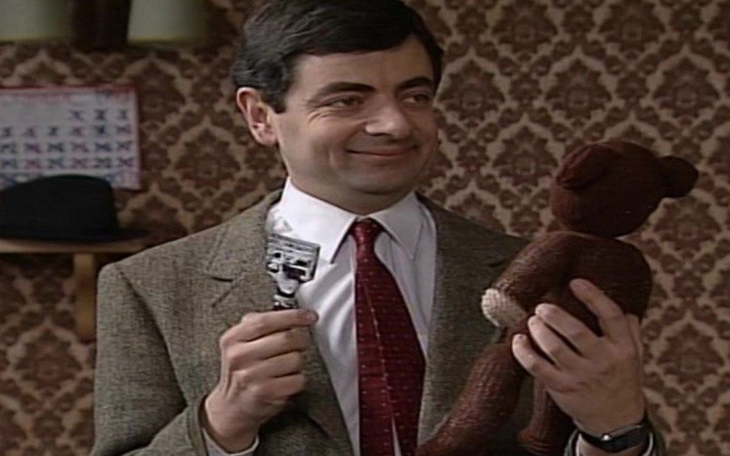 Mr Bean com o ursinho de pelúcia Teddy | abc+