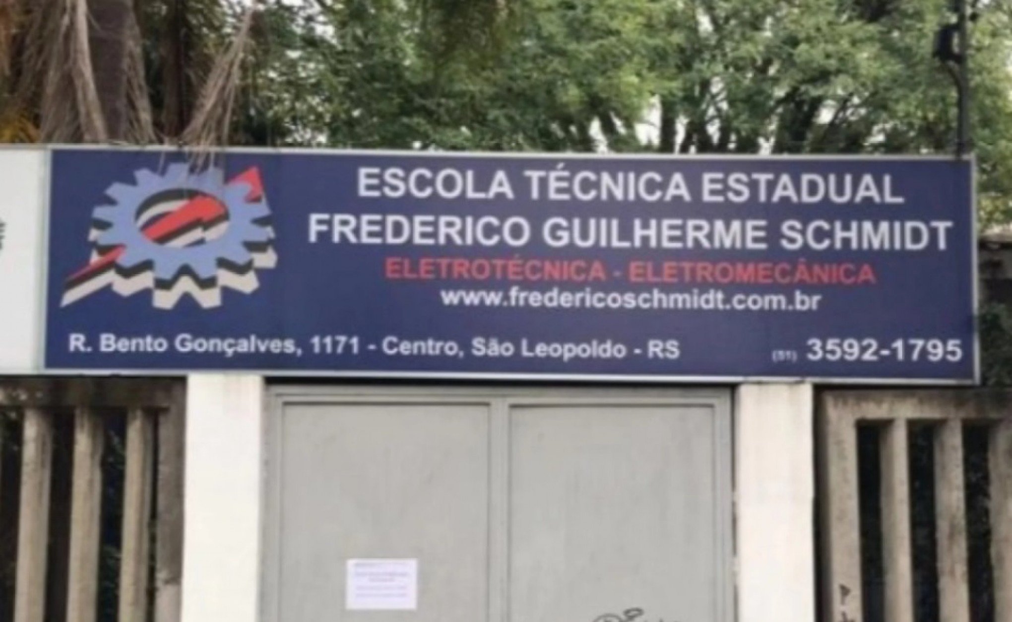 Inscrições para cursos técnicos gratuitos na Escola Frederico Schmidt encerram amanhã