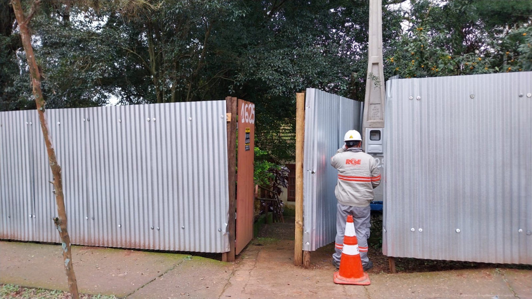 CASA DA LOMBA: Restauro tem participação de morador do bairro; veja andamento da obra