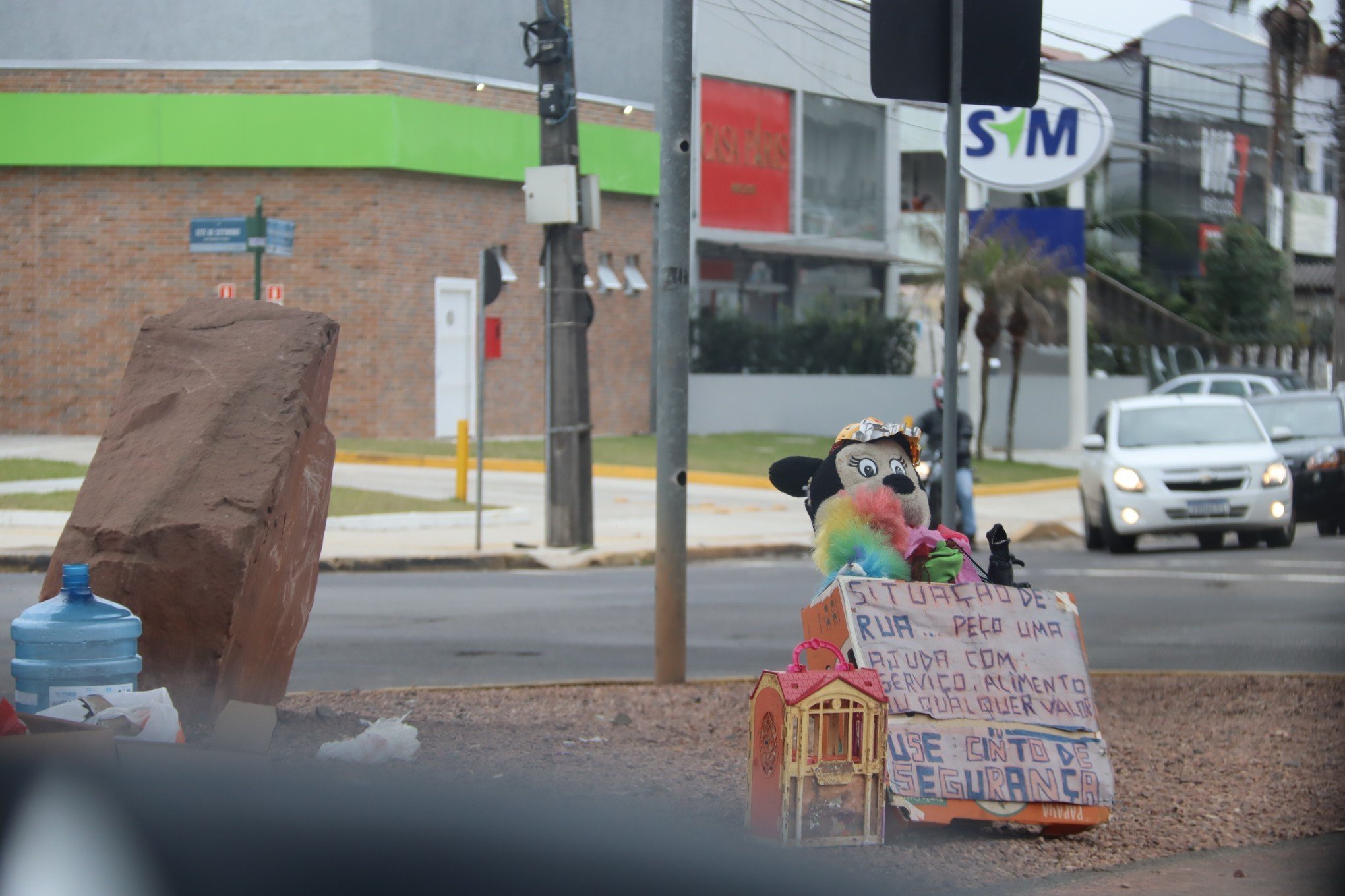 Frio excepcional impõe desafio extra para população em situação de rua