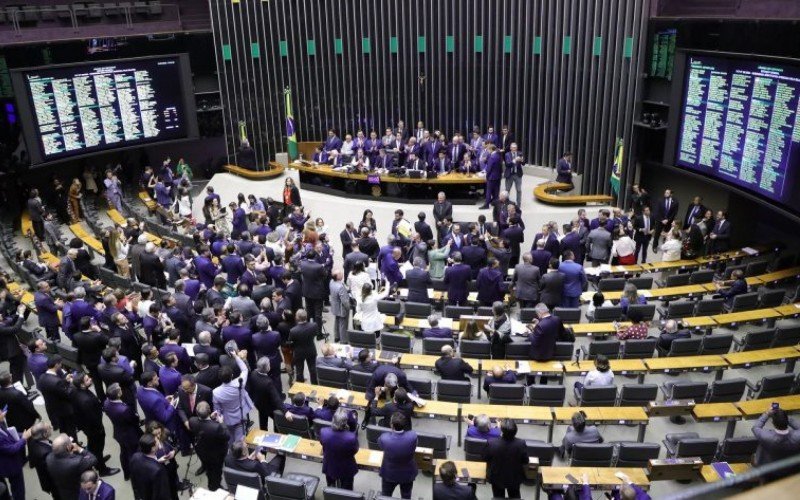 Foram 336 votos a favor, 142 contra e duas abstenções no texto-base de projeto que regulamenta a reforma tributária | abc+