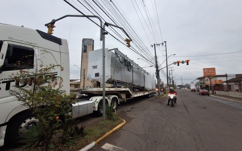 Chegada de finger para o Aeroporto Salgado Filho passam antes por Novo Hamburgo | abc+