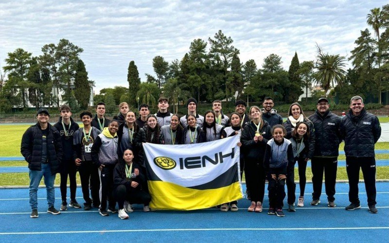 Equipe de atletismo da IENH venceu 20 medalhas na competição | abc+