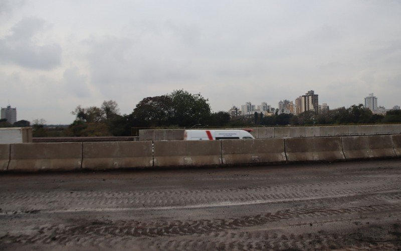 Ponte velha da BR-116 sobre o Rio dos Sinos, em São Leopoldo