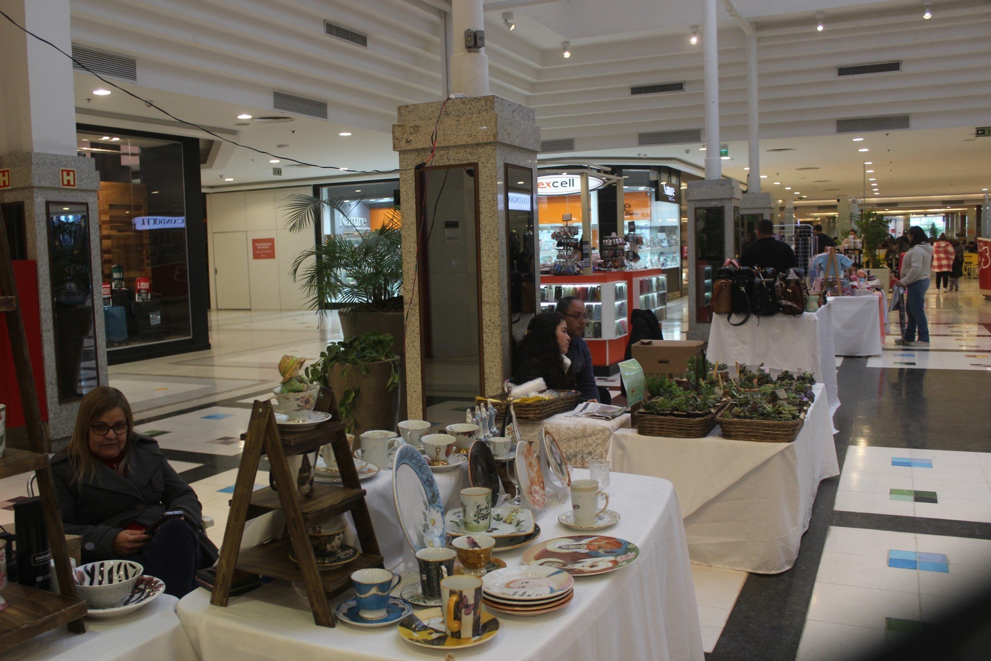 Shoppings têm horários especiais no fim do ano; confira
