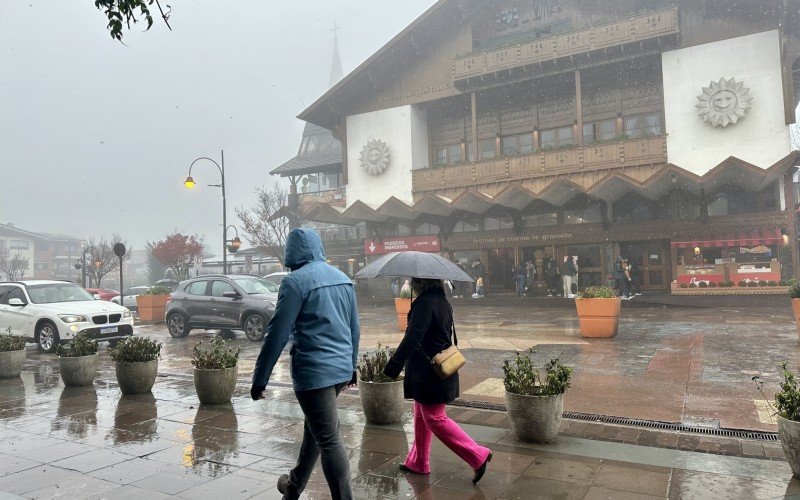 Gramado registra chuva e frio nesta sexta-feira