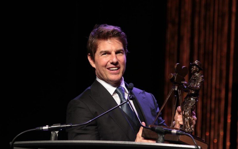 Tom Cruise aparece se arriscando em nova cena de Missão: Impossível | abc+