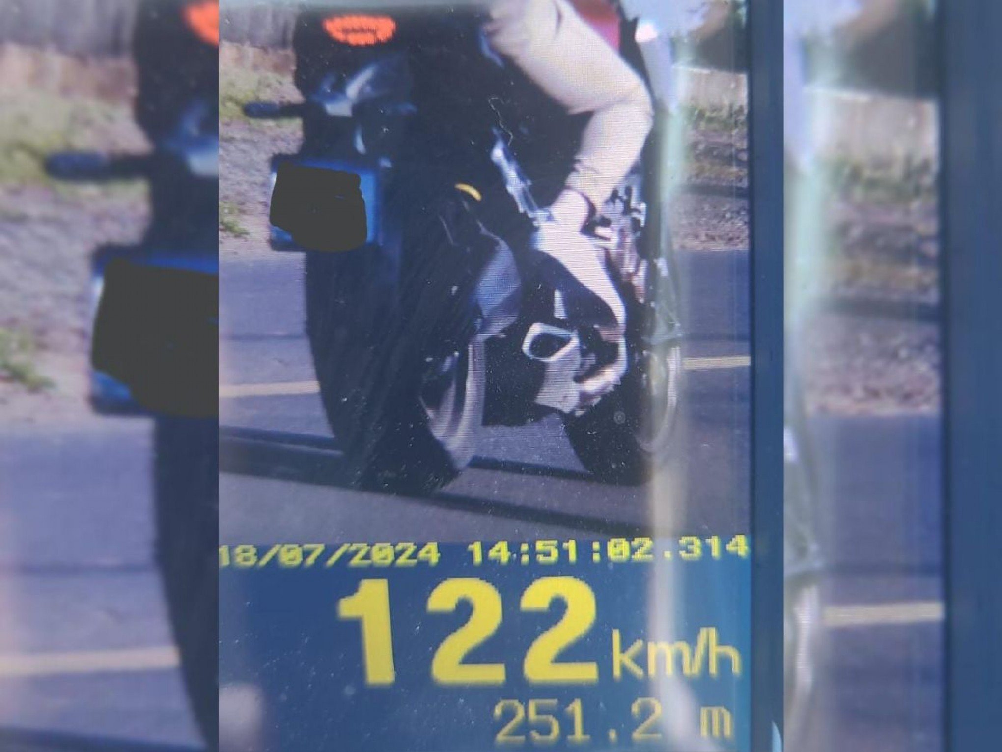 Motociclista é flagrado a 122 km/h um dia após acidente com morte em Estância Velha