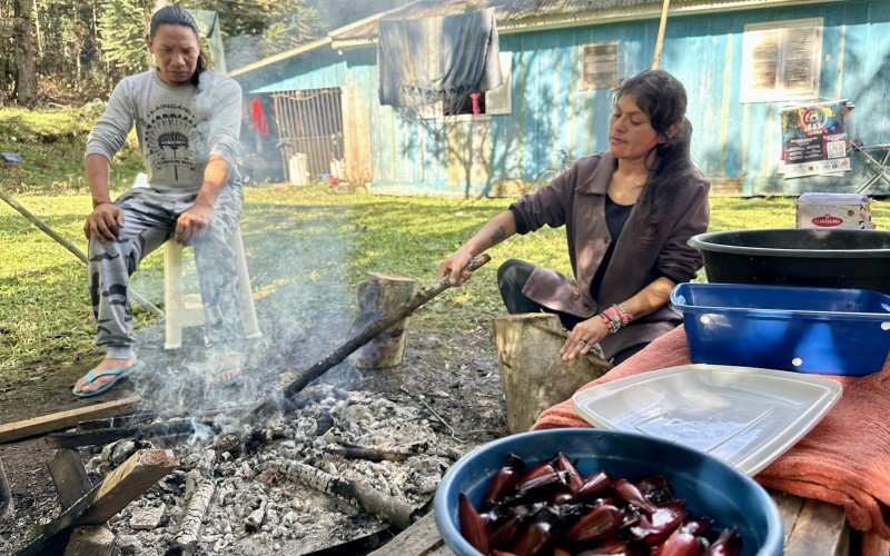 Mulheres da comunidade Kaingang de Canela lançam livro de receitas ancestrais