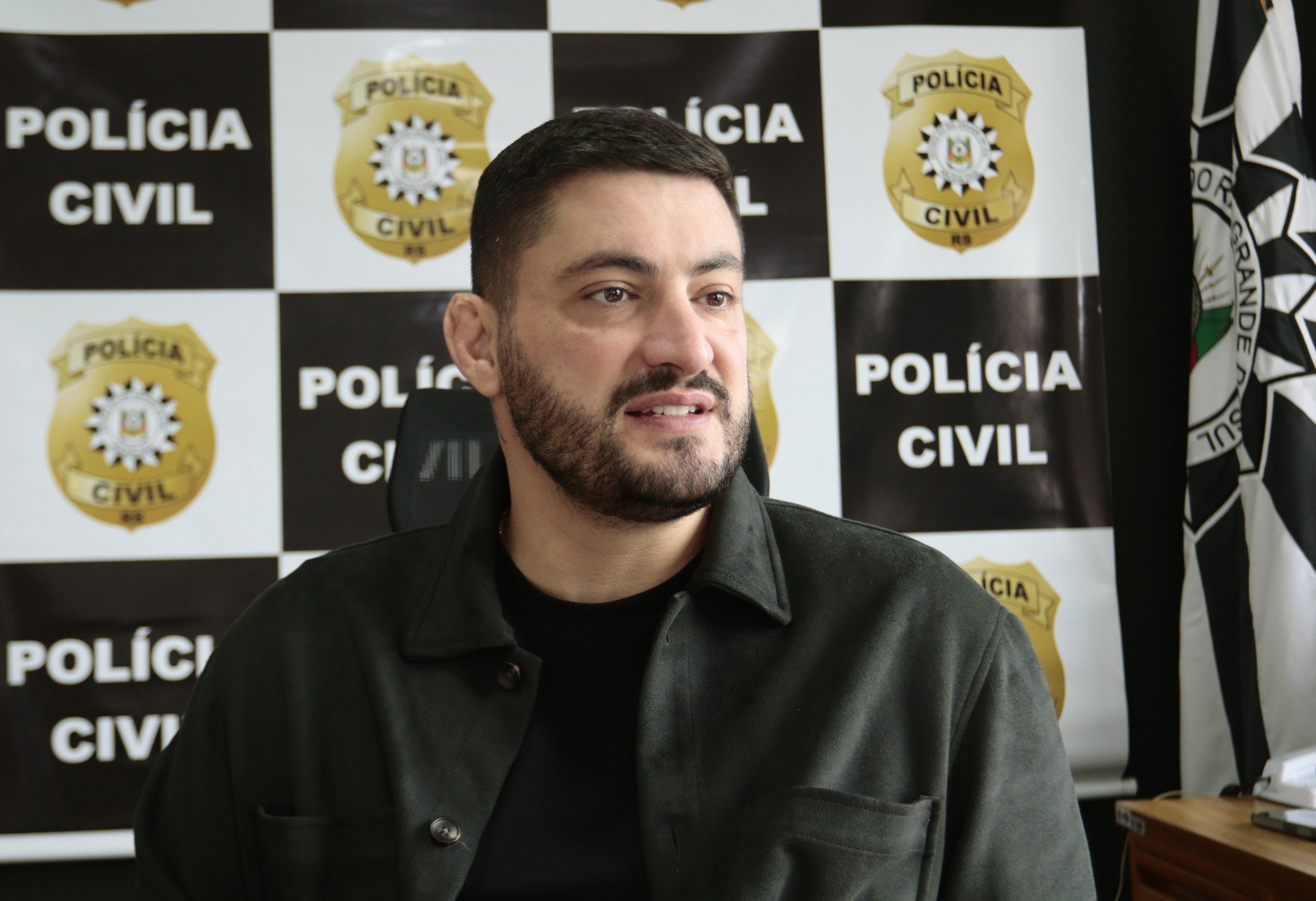 "Existem dois tipos de pedófilos": Delegado descreve empresário com perfil de psicopata