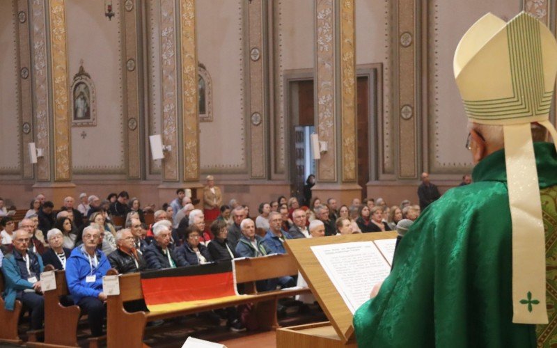 Missa em alemão na Catedral pelo Bicentenário | abc+