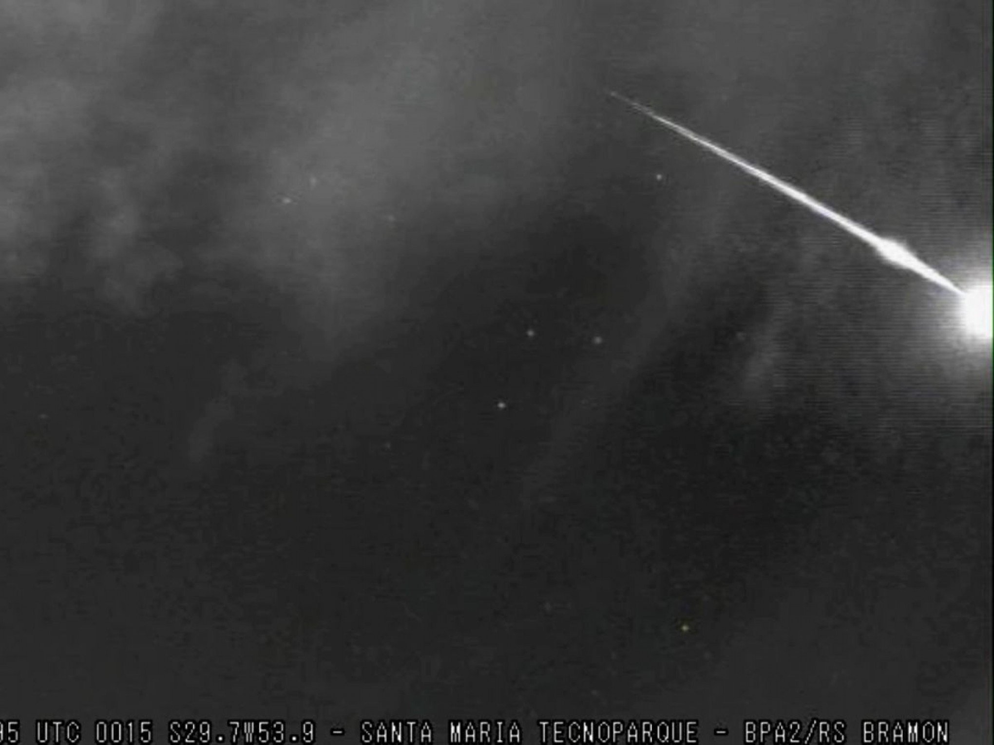 VÍDEO: Meteoro explosivo se desintegra completamente no céu de Santa Maria