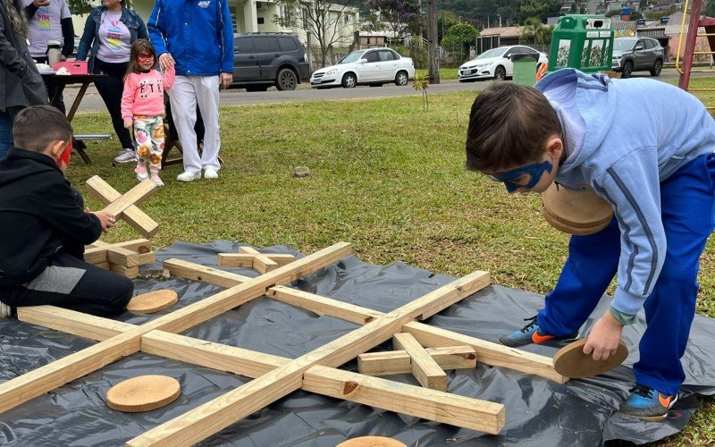 Vem Brincar na praça em Estância Velha