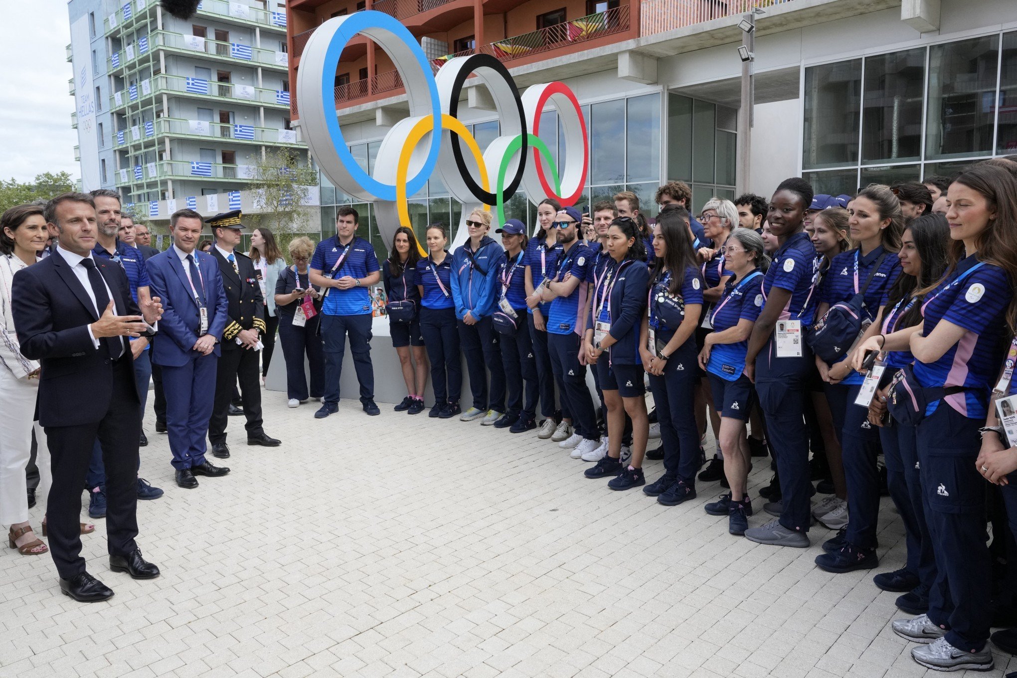 Macron diz que França está "pronta" para sediar os Jogos de Paris-2024