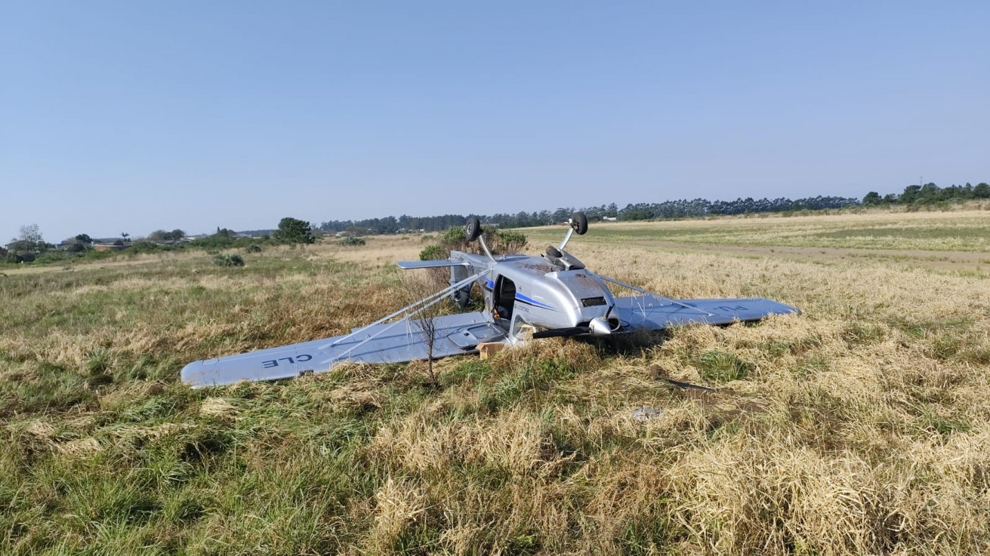 Aeronave tombou no Aeroclube de Osório na tarde desta segunda-feira