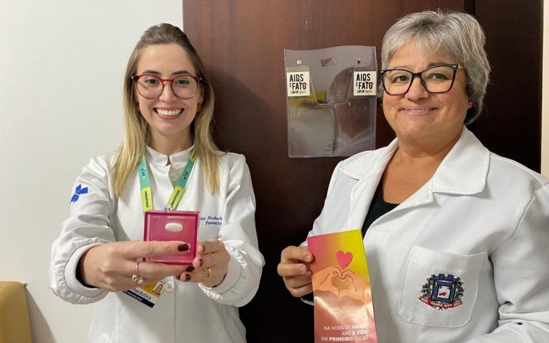 Farmacêutica Alice Machado Lemos e enfermeira Irlene Lucia Ackermann Schardong 