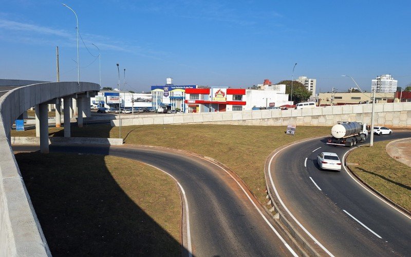 Obra do Complexo Scharlau está pronta e com trânsito liberado, mas ainda não foi inaugurada oficialmente