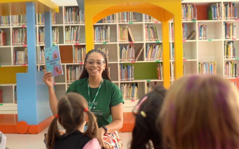 Fernanda da Silva atua há dez anos em sala de aula | abc+