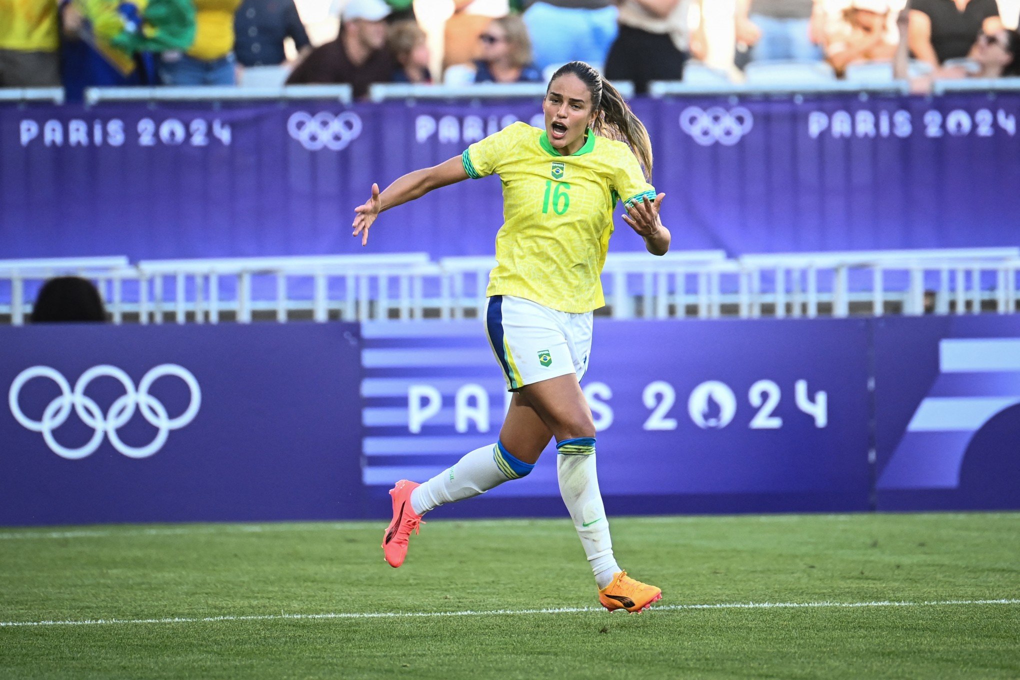 Brasil vence Nigéria na estreia do futebol feminino nos Jogos Olímpicos de Paris