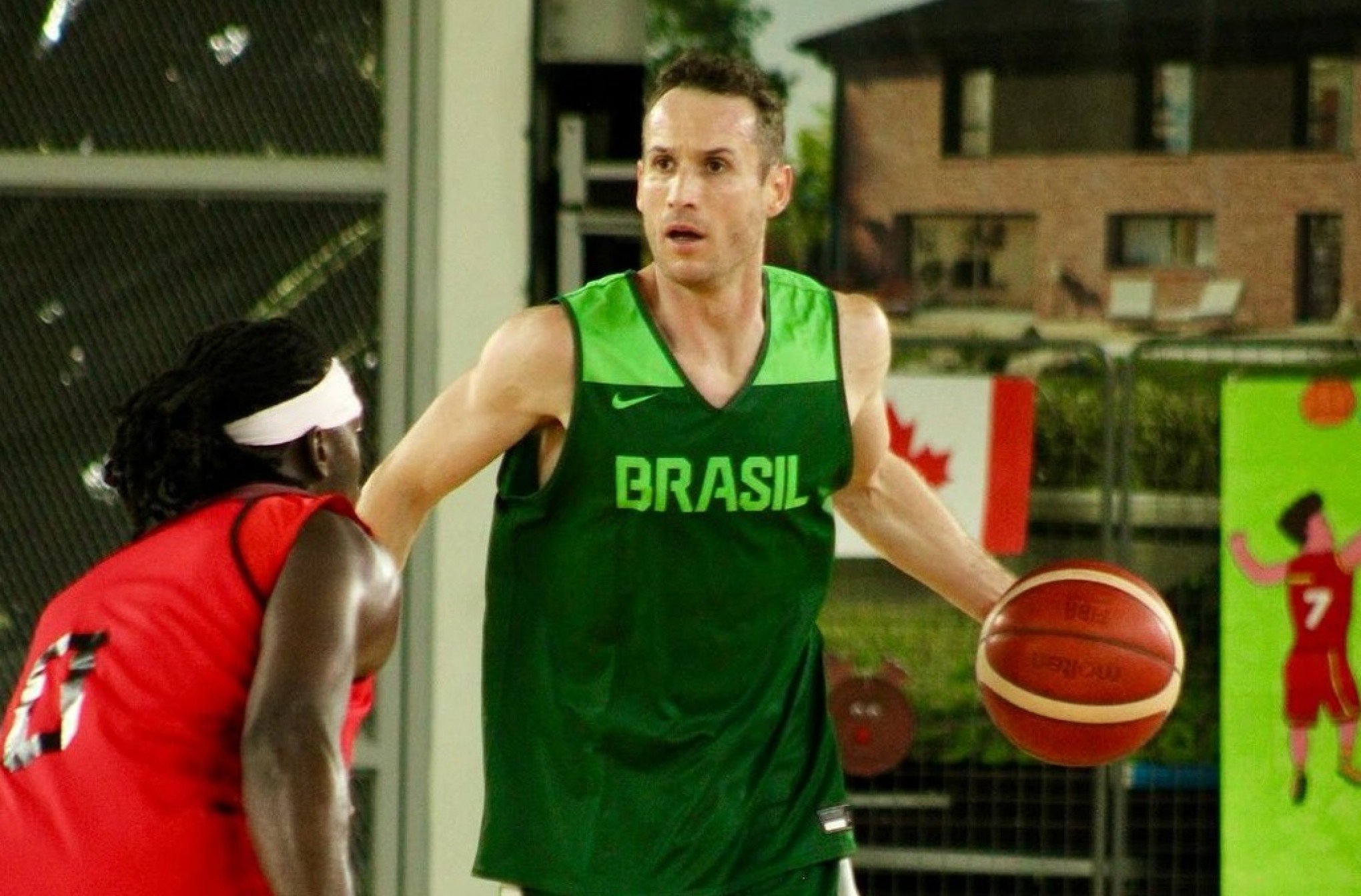 Brasil pode "competir contra todos", avisa Marcelinho Huertas, capitão da seleção de basquete