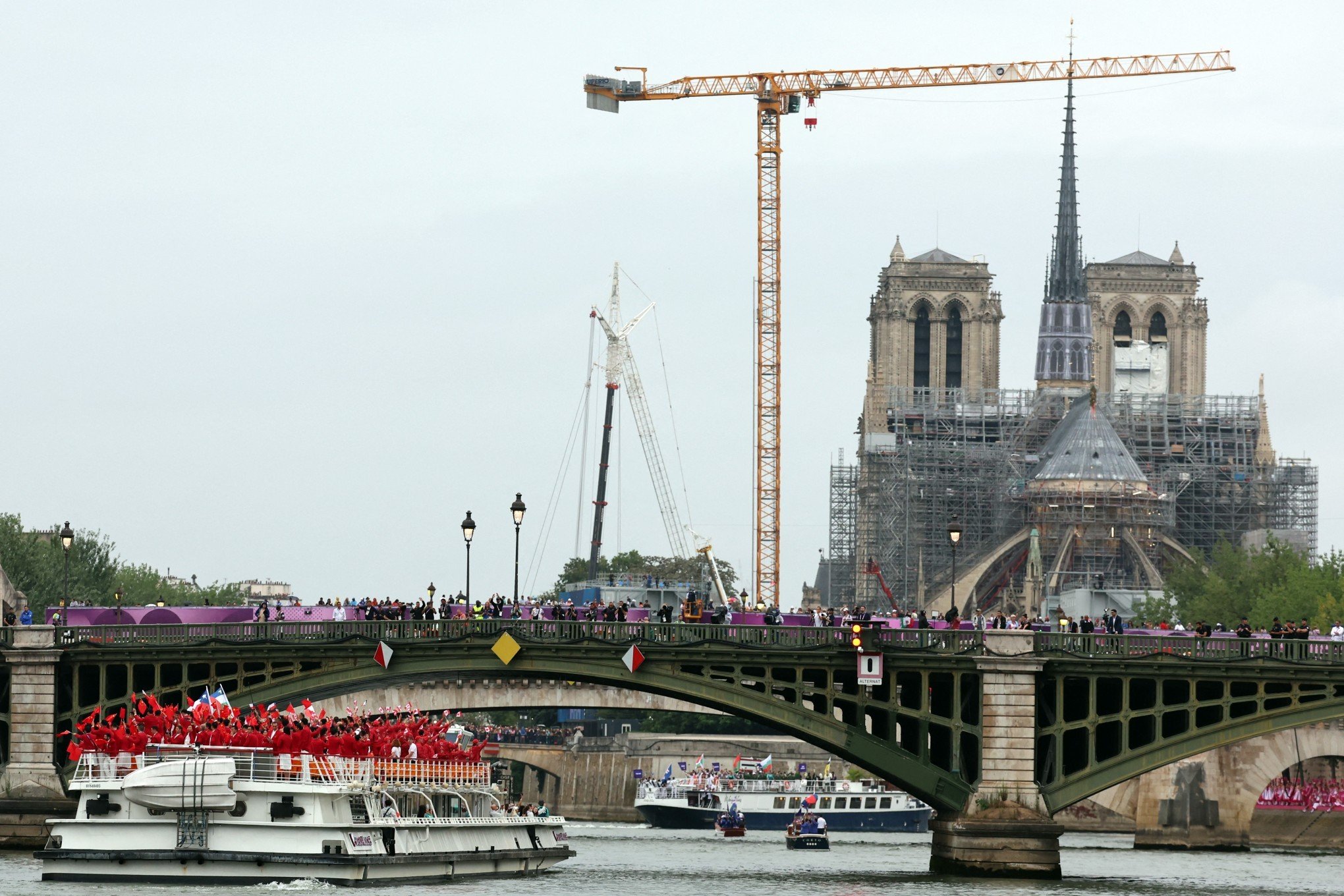 Notre Dame protagoniza sequência da cerimônia de abertura de Paris-2024