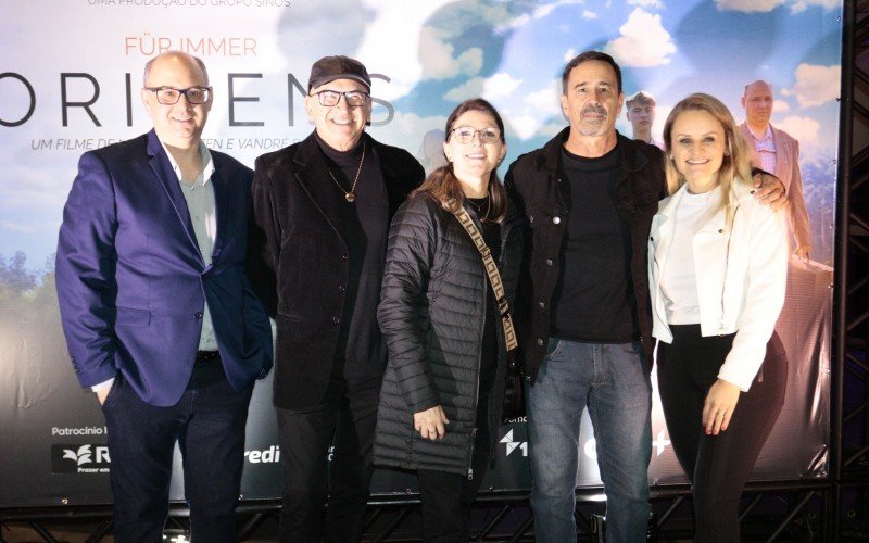 Lançamento do Für Immer em 30 de julho de 2024 no Teatro Feevale, em Novo Hamburgo