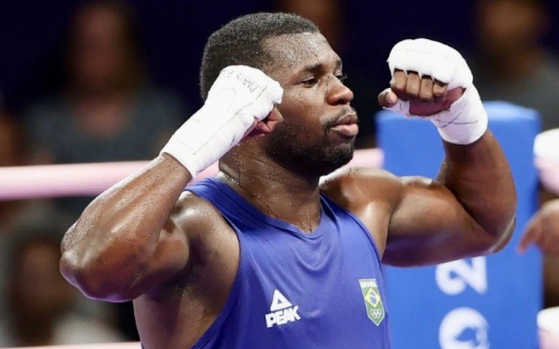 Boxeador Wanderley Pereira derrotou o haitiano Cedrick Belony-Duliepre nesta terça-feira (30) | abc+