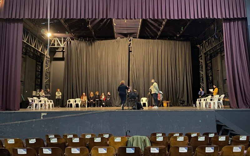 Peças de teatro serão exibidas no teatro municipal de Canela