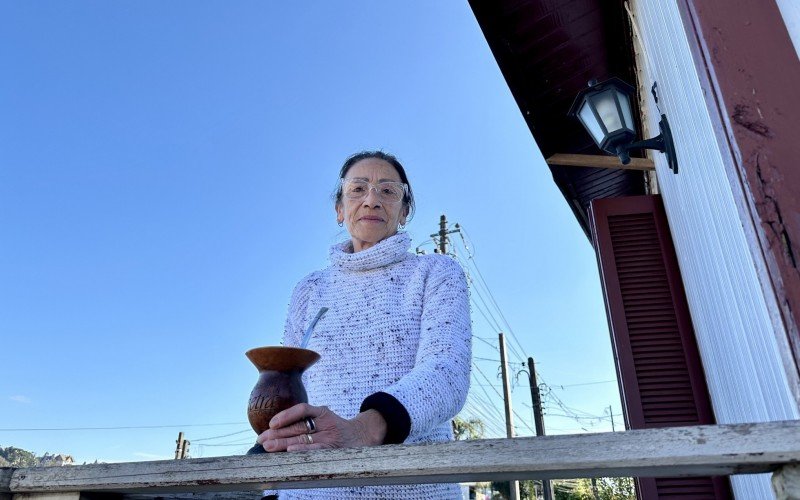 Iracema não vê a hora de voltar para sua casa, no bairro Piratini, em Gramado