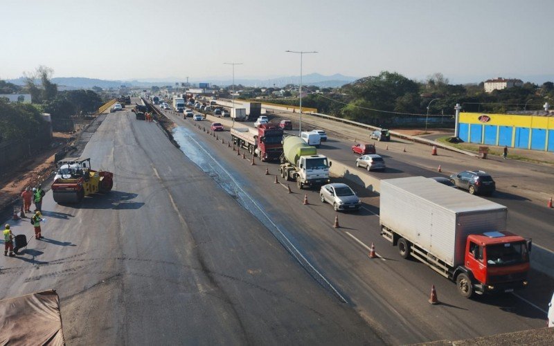 Obras na BR-116, em São Leopoldo, causam grande engarrafamento no sentido interior-capital nesta sexta-feira (2 de agosto)