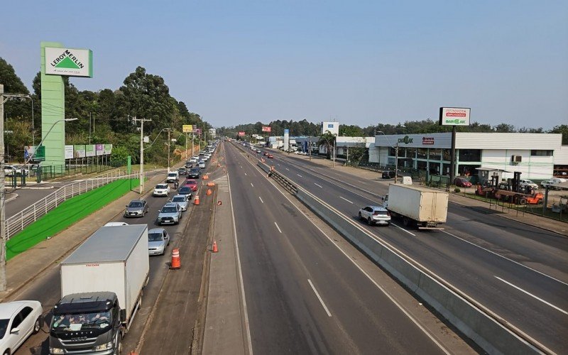 BR-116: Com obra em São Leopoldo, motoristas demoram 15 minutos para fazer trajeto que levaria apenas 3 minutos | abc+