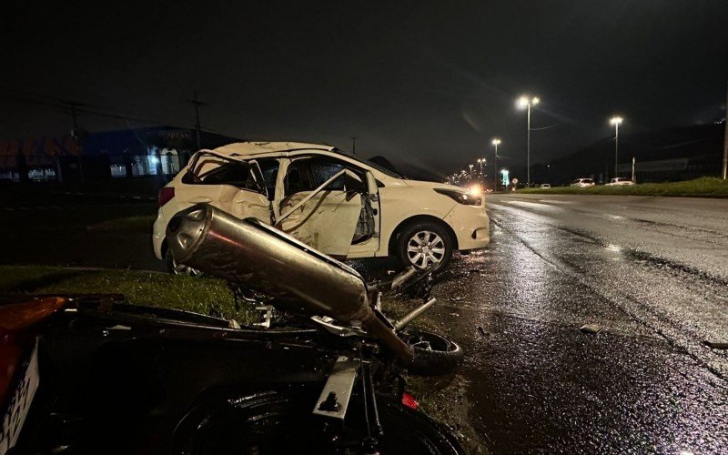 Acidente entre carro e moto na RS-239, em Novo Hamburgo | abc+