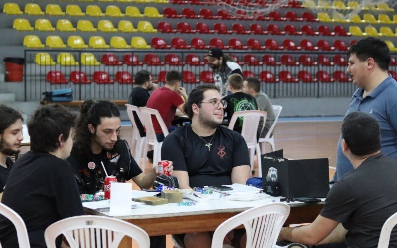 Tarde de sábado reuniu cerca de 60 jogadores de RPG em Campo Bom | abc+