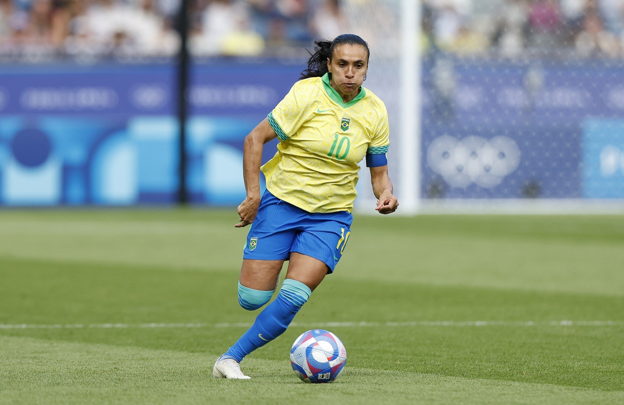 Marta pega gancho de 2 jogos e fica fora da semifinal; CBF pedirá efeito suspensivo