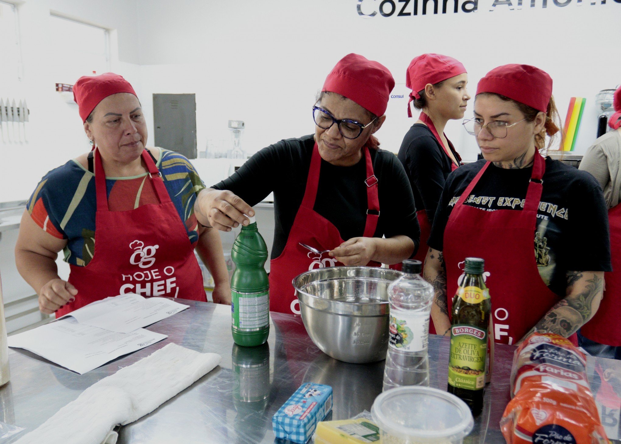 Começa curso de capacitação profissional para auxiliares de cozinha e chapistas do projeto Capacitar Gastronomia