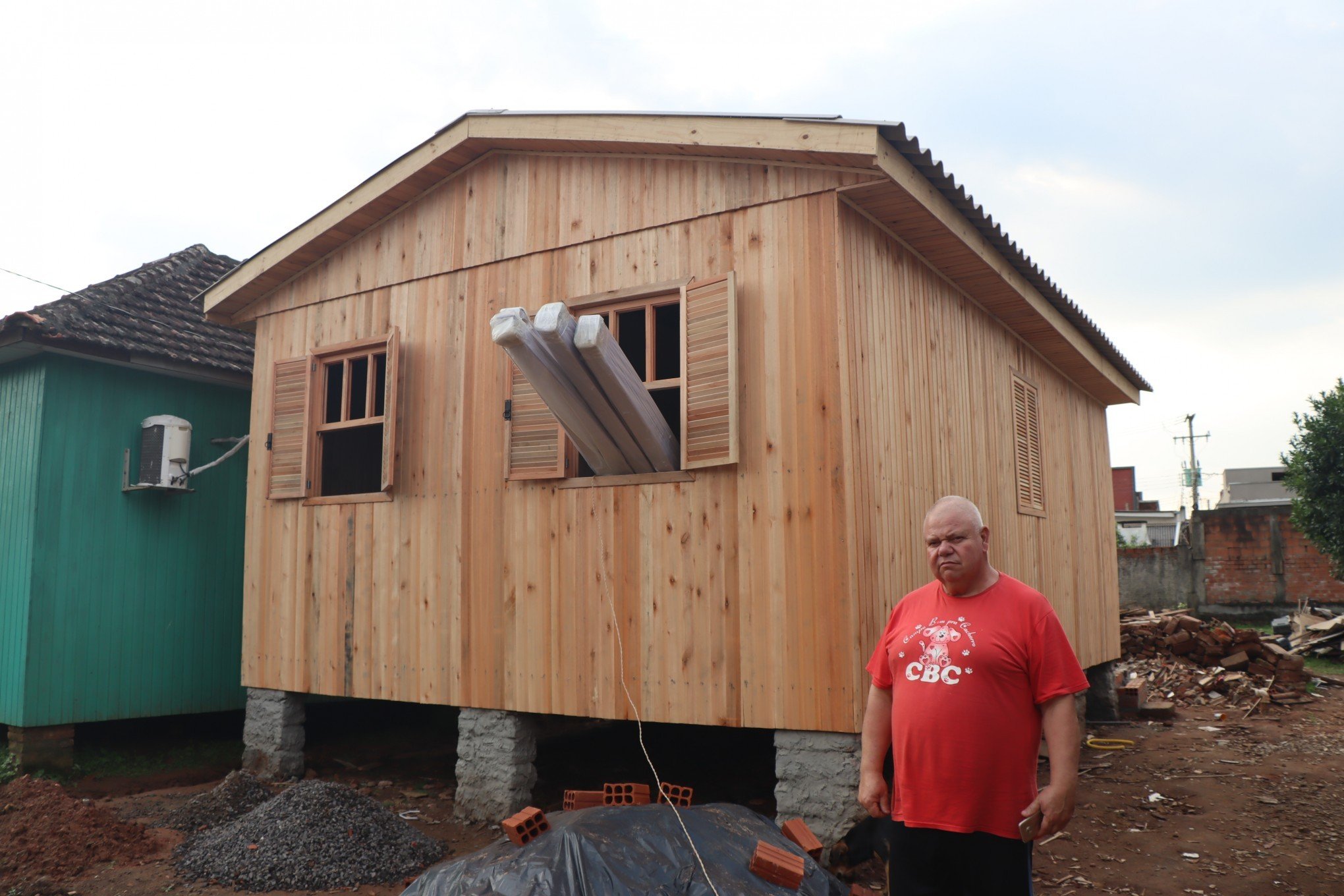 Casas atingidas pela enchente são reconstruídas com dinheiro do Pix Solidário em Campo Bom