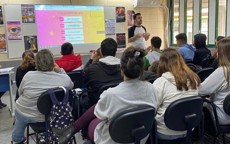 Estudantes do Educavídeo participam de noite de gala no Festival de Cinema