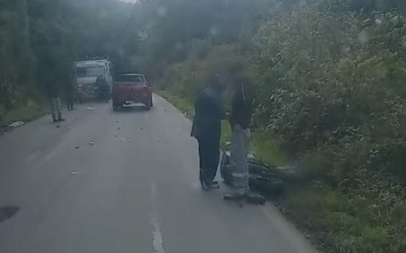 TRÂNSITO: Homem morre em colisão frontal em rodovia da Serra gaúcha | abc+