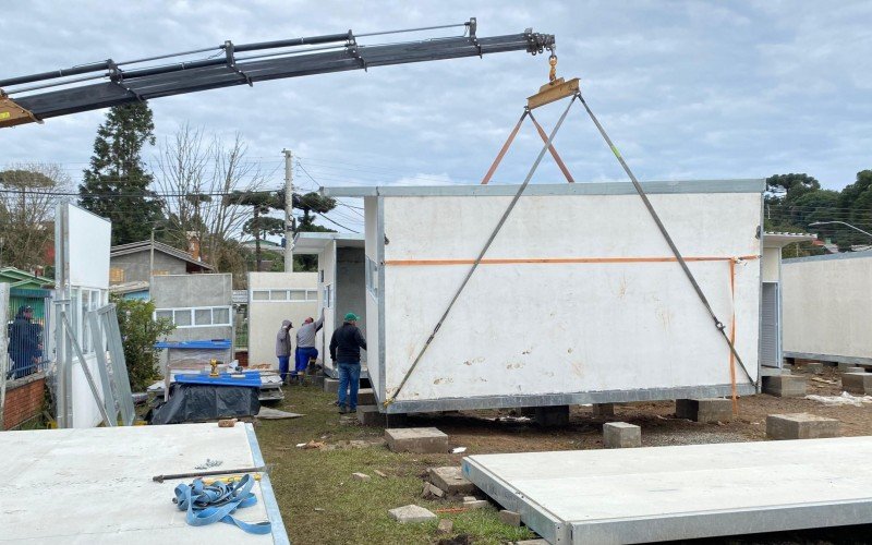 Escola Severino Travi recebe estruturas modulares, em Canela