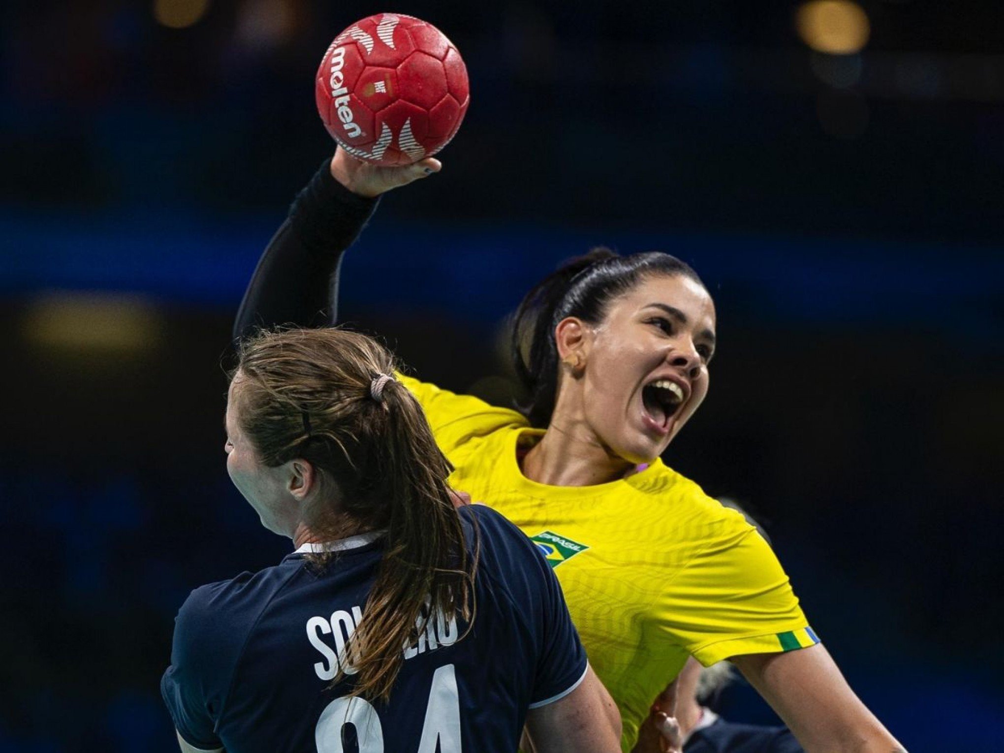 Brasil cai diante da Noruega e se despede no handebol feminino