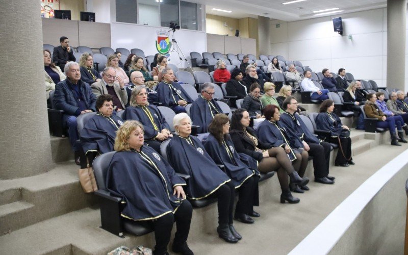 Acad&ecirc;micos da Alvales