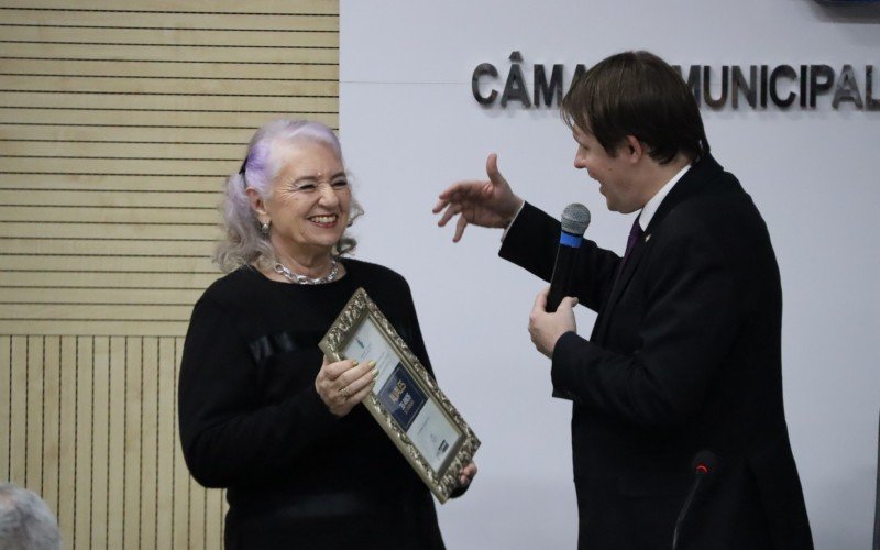 Homenagem ocorreu na Câmara de Vereadores