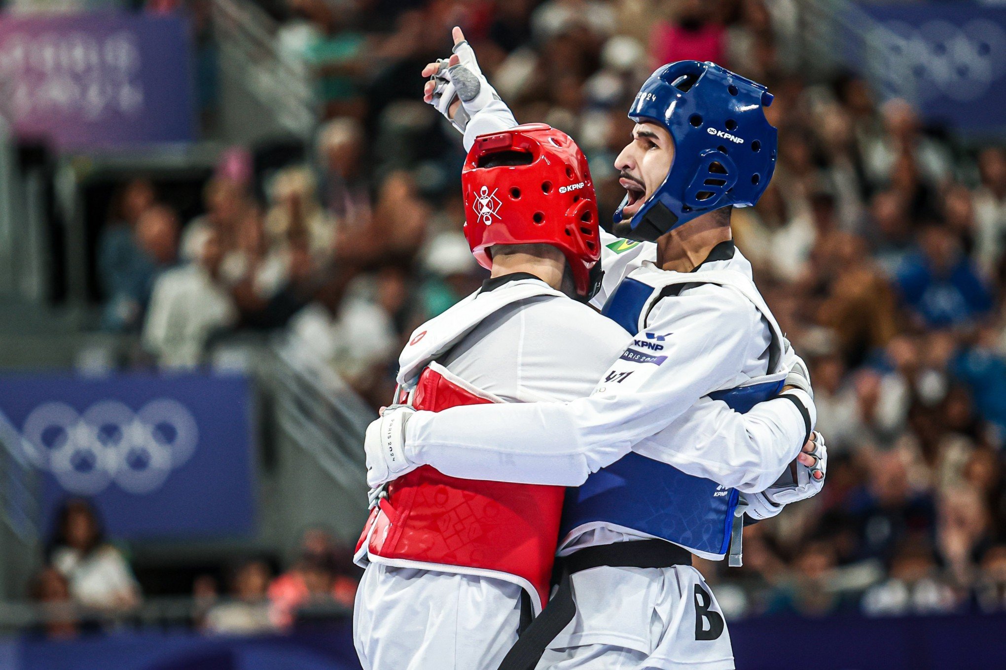 Edival Pontes conquista bronze para o Brasil no taekwondo nos Jogos Olímpicos