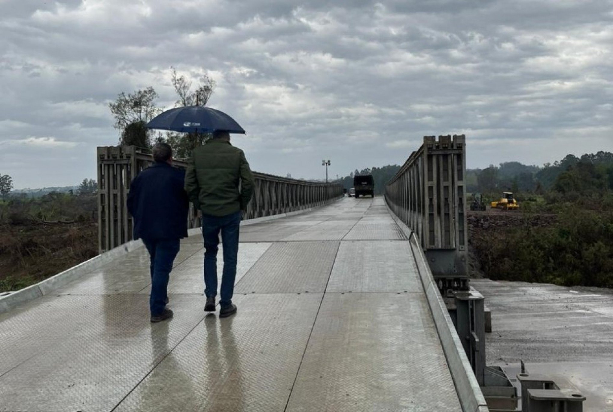 Ponte provisória que restabelece ligação entre Lajeado e Arroio do Meio é inaugurada