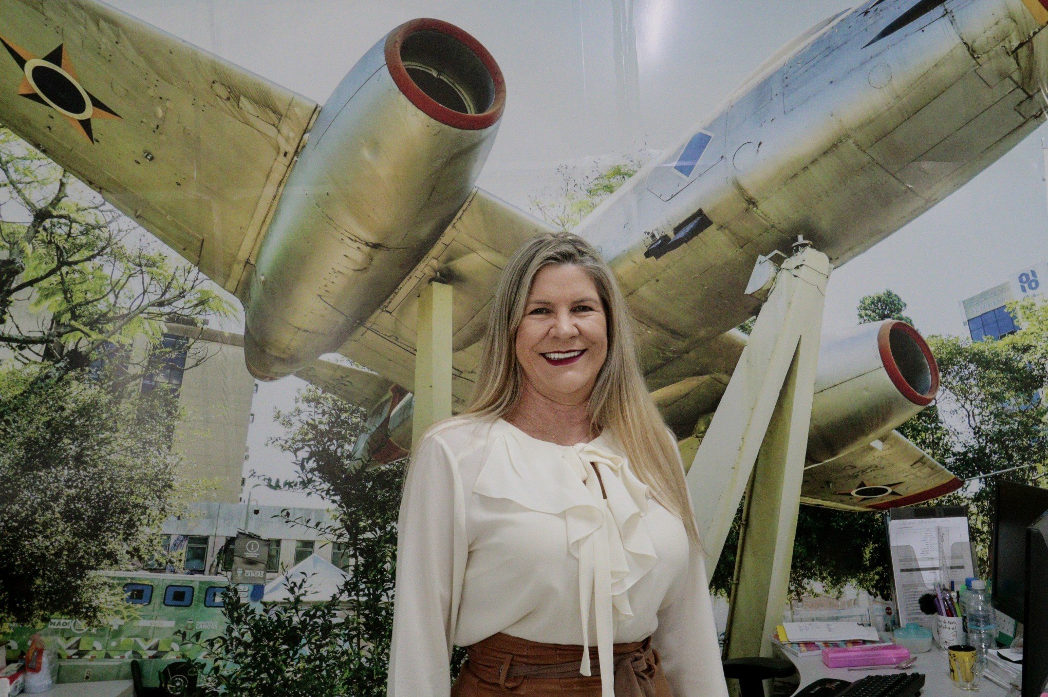 "A meta é ajudar os que perderam o que tinham", afirma Simone Sabin ao voltar à Prefeitura