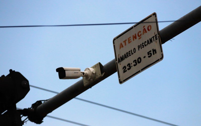 Câmeras entre o Calçadão e a rua Bento Gonçalves