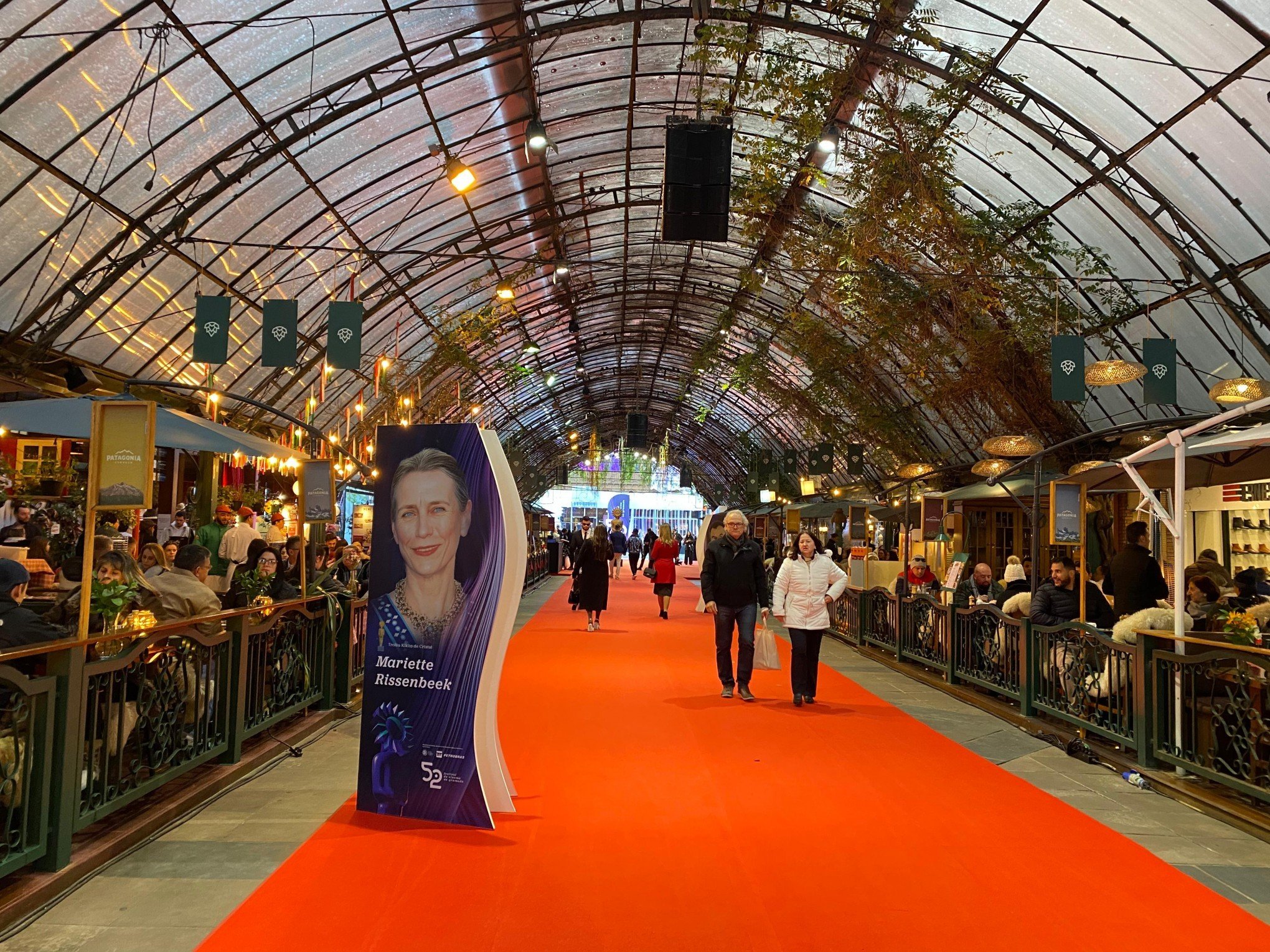 Prefeitura de Gramado propõe desafetação da Rua Coberta; entenda projeto de lei
